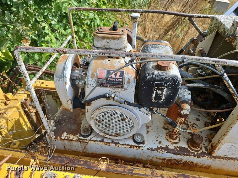 image for item DQ1141 Gamaco Console C450  bridge deck finish machine