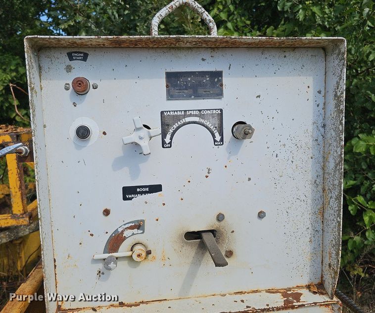 image for item DQ1141 Gamaco Console C450  bridge deck finish machine