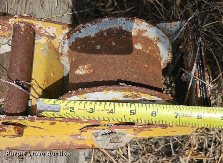 image for item DQ1141 Gamaco Console C450  bridge deck finish machine