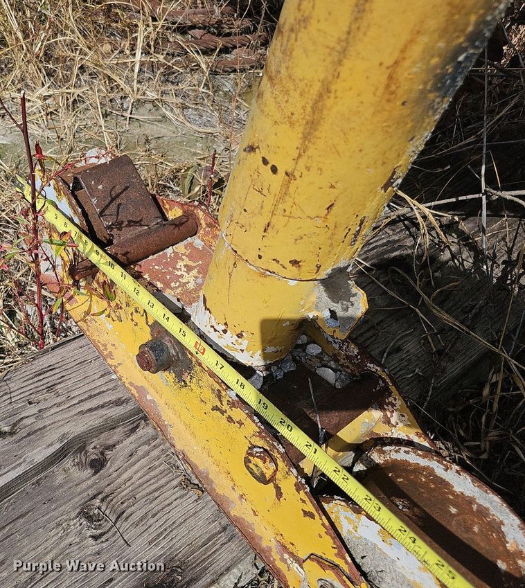 image for item DQ1141 Gamaco Console C450  bridge deck finish machine