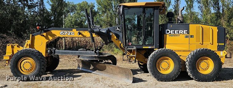 image for item DQ1142 2010 John Deere 672G  motor grader