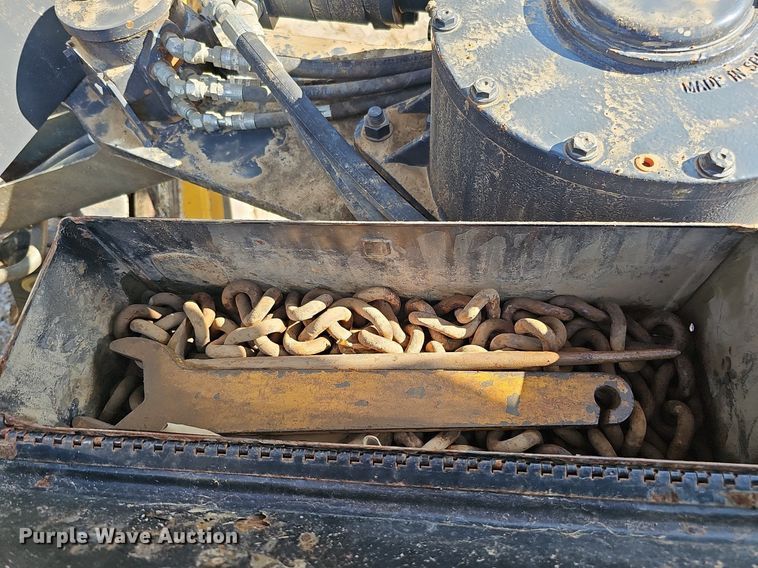 image for item DQ1142 2010 John Deere 672G  motor grader