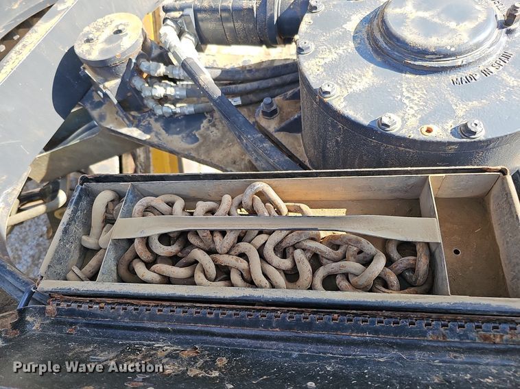 image for item DQ1142 2010 John Deere 672G  motor grader