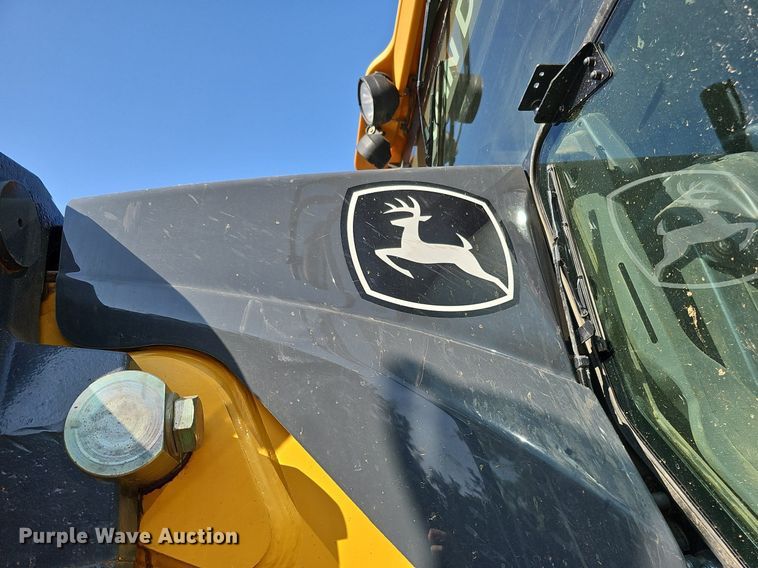 image for item DQ1142 2010 John Deere 672G  motor grader