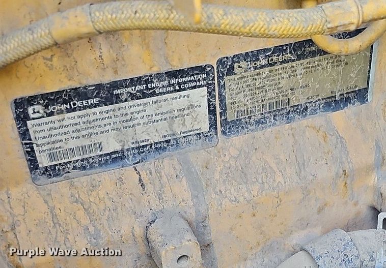 image for item DQ1142 2010 John Deere 672G  motor grader