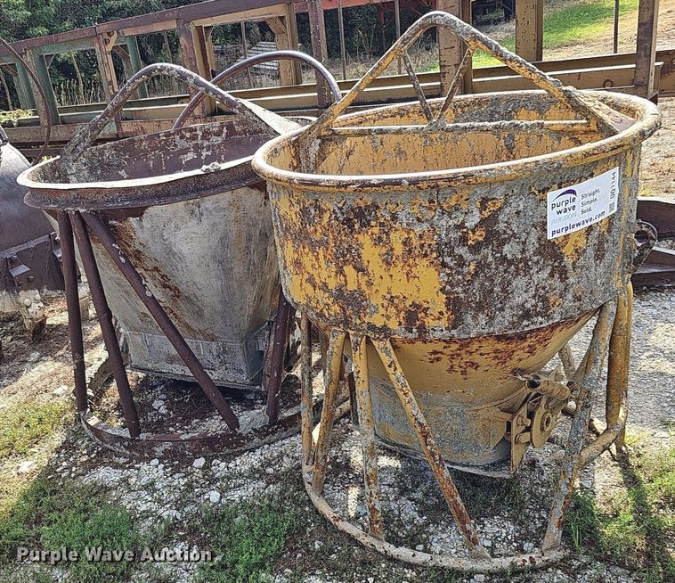 image for item DQ1144 (2) concrete buckets