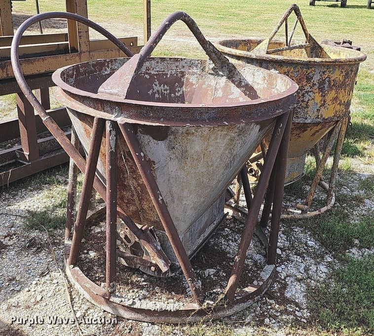 image for item DQ1144 (2) concrete buckets