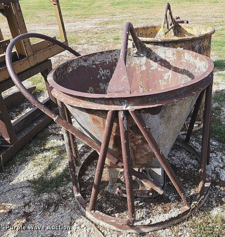 image for item DQ1144 (2) concrete buckets