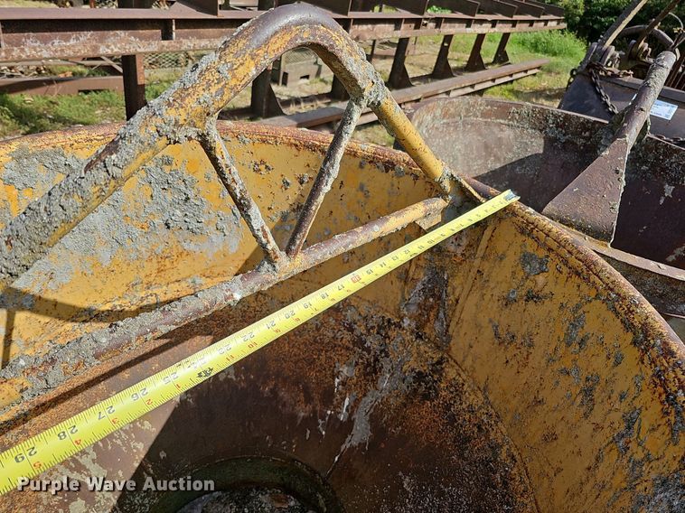 image for item DQ1144 (2) concrete buckets