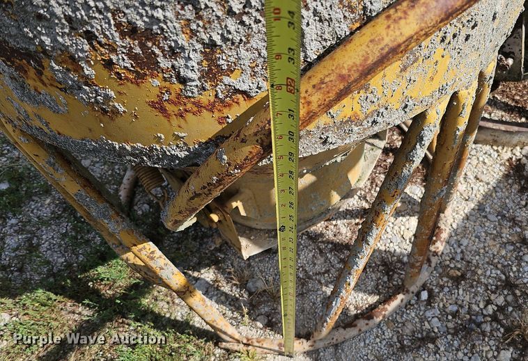 image for item DQ1144 (2) concrete buckets