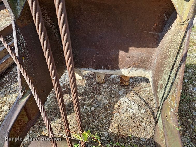 image for item DQ1145 (3) crane buckets