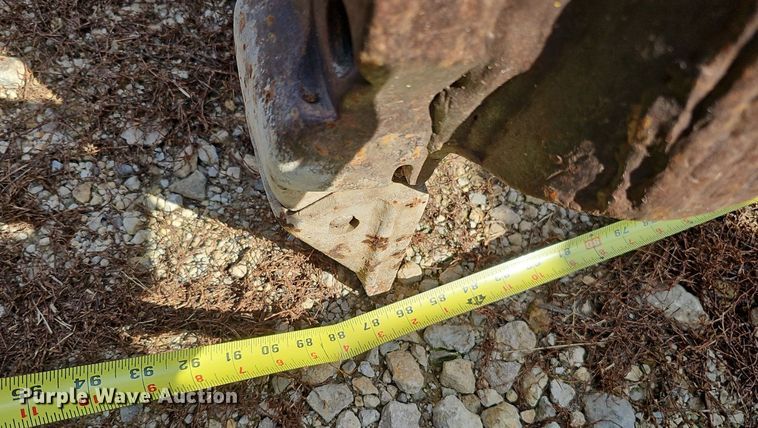 image for item DQ1145 (3) crane buckets