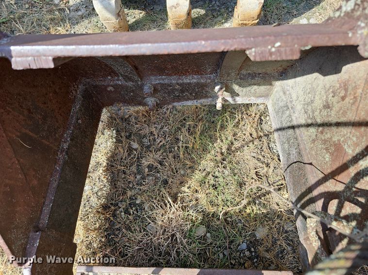 image for item DQ1145 (3) crane buckets