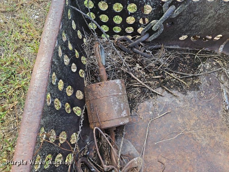 image for item DQ1145 (3) crane buckets