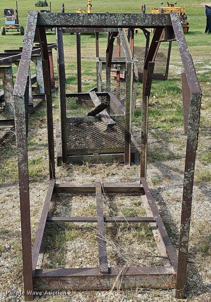 image for item DQ1146 (5) man lift baskets