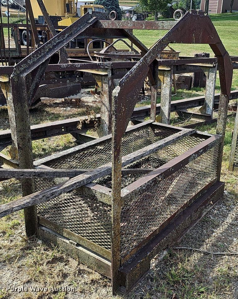 image for item DQ1146 (5) man lift baskets