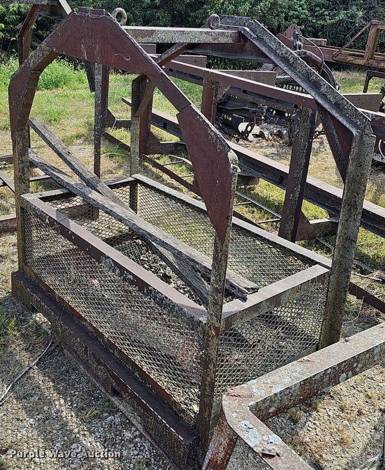 image for item DQ1146 (5) man lift baskets