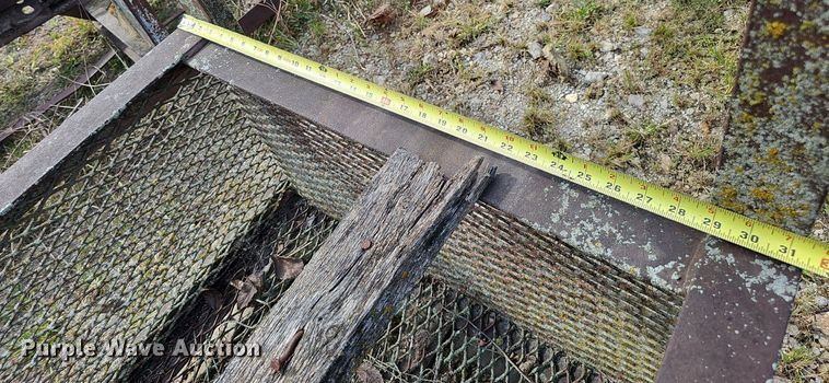 image for item DQ1146 (5) man lift baskets