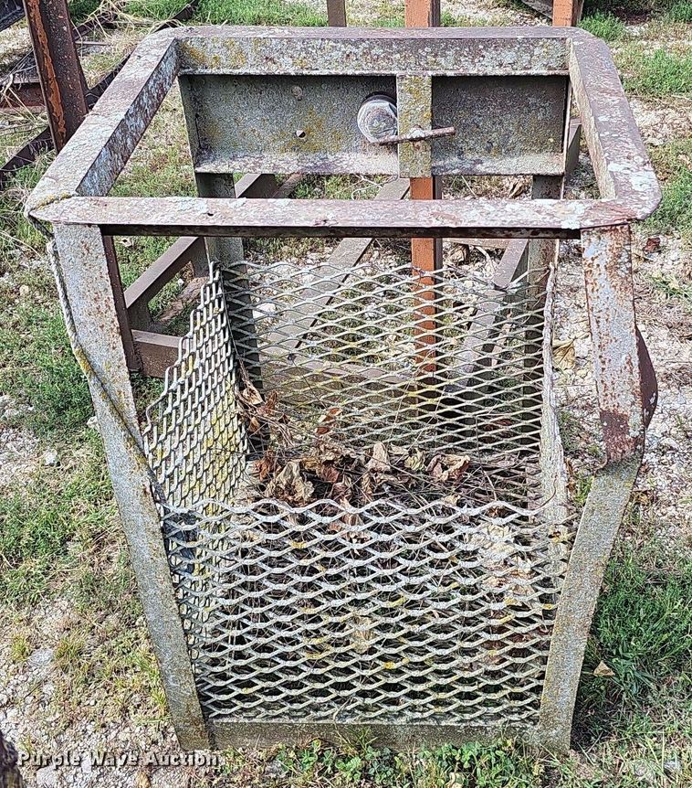 image for item DQ1146 (5) man lift baskets