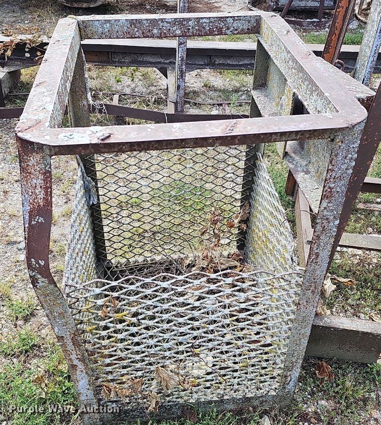 image for item DQ1146 (5) man lift baskets