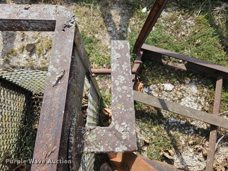 image for item DQ1146 (5) man lift baskets