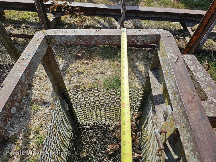 image for item DQ1146 (5) man lift baskets