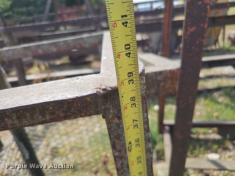 image for item DQ1146 (5) man lift baskets