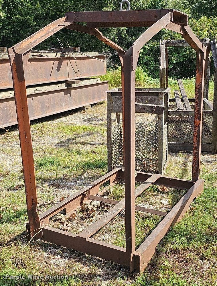 image for item DQ1146 (5) man lift baskets