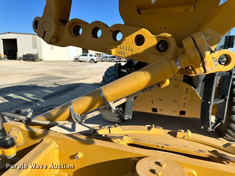 image for item DQ1427 2008 Caterpillar 140M  motor grader