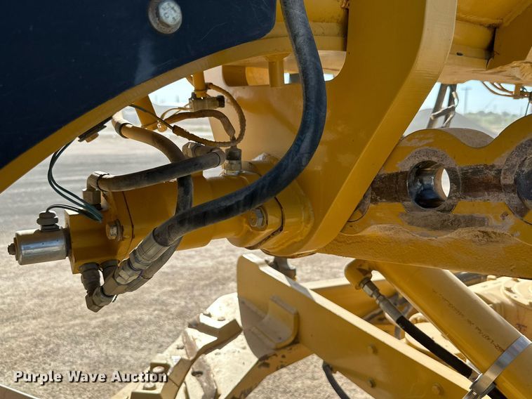 image for item DQ1427 2008 Caterpillar 140M  motor grader