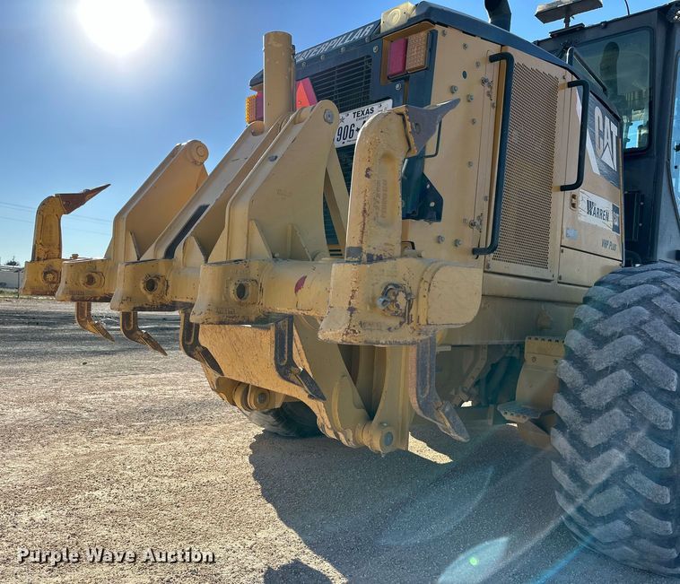 image for item DQ1427 2008 Caterpillar 140M  motor grader