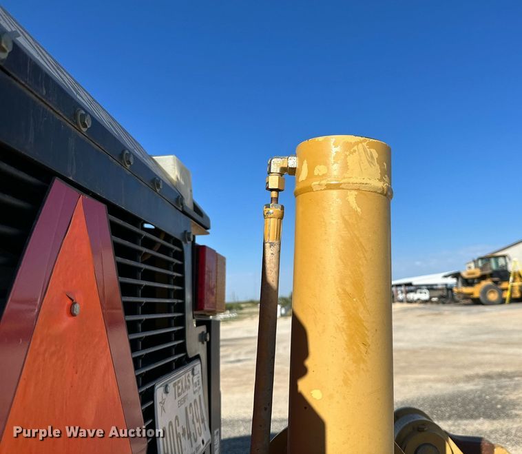 image for item DQ1427 2008 Caterpillar 140M  motor grader