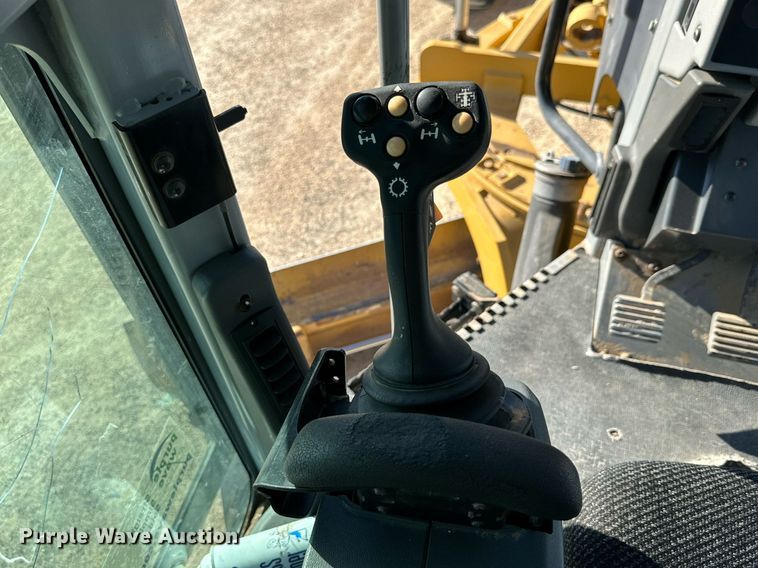 image for item DQ1427 2008 Caterpillar 140M  motor grader