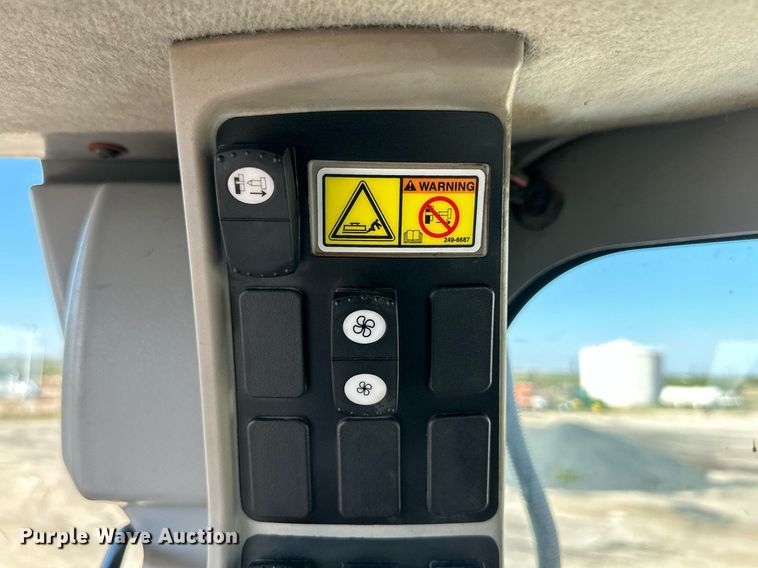 image for item DQ1427 2008 Caterpillar 140M  motor grader