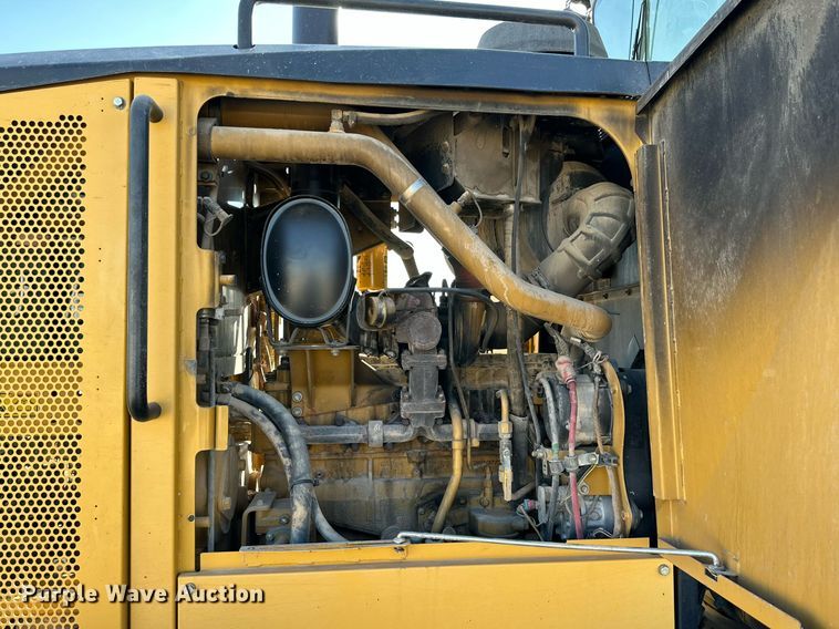 image for item DQ1427 2008 Caterpillar 140M  motor grader
