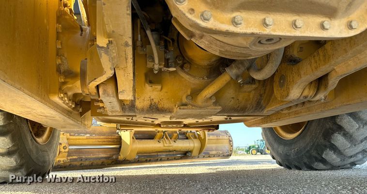 image for item DQ1427 2008 Caterpillar 140M  motor grader