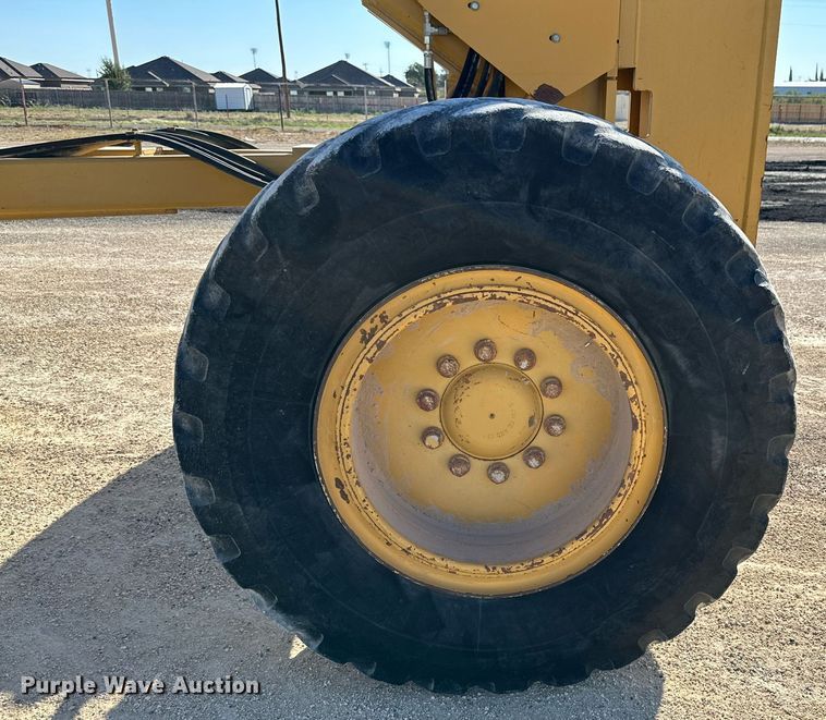 image for item DQ1427 2008 Caterpillar 140M  motor grader