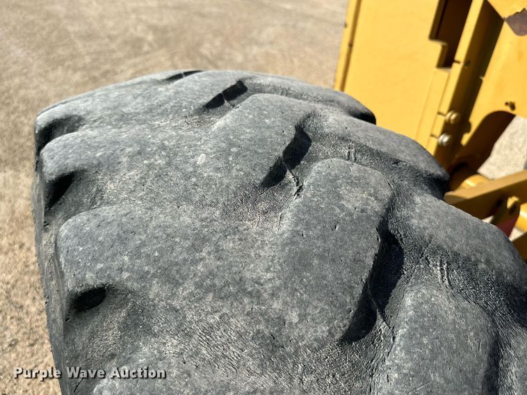 image for item DQ1427 2008 Caterpillar 140M  motor grader