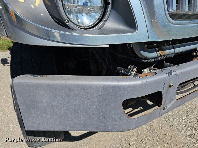 image for item DR5760 2009 International WorkStar 7600  vacuum truck