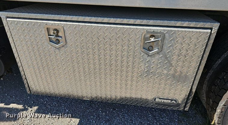 image for item DR5760 2009 International WorkStar 7600  vacuum truck