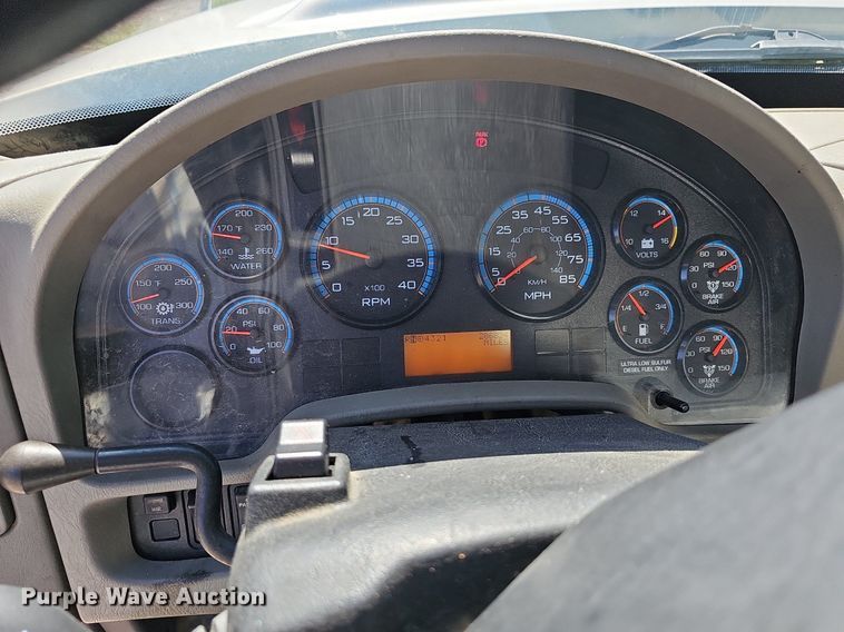 image for item DR5760 2009 International WorkStar 7600  vacuum truck