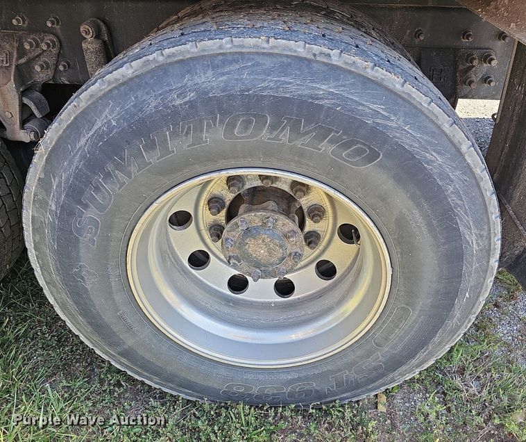 image for item DR5760 2009 International WorkStar 7600  vacuum truck