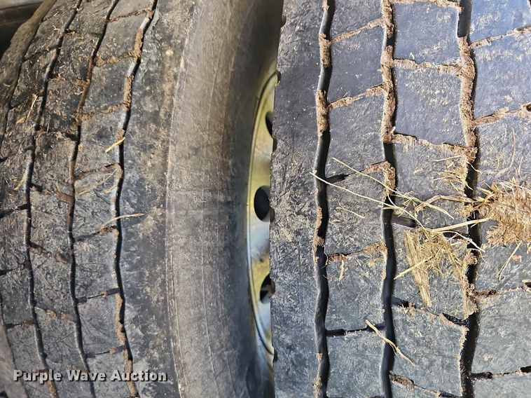 image for item DR5760 2009 International WorkStar 7600  vacuum truck