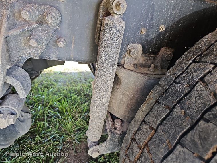 image for item DR5760 2009 International WorkStar 7600  vacuum truck