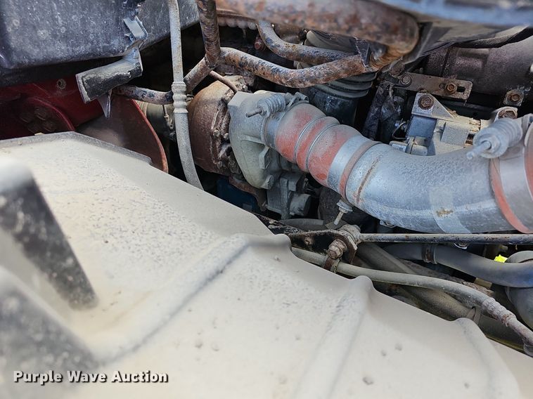 image for item DR5761 2005 International 7300  dump truck