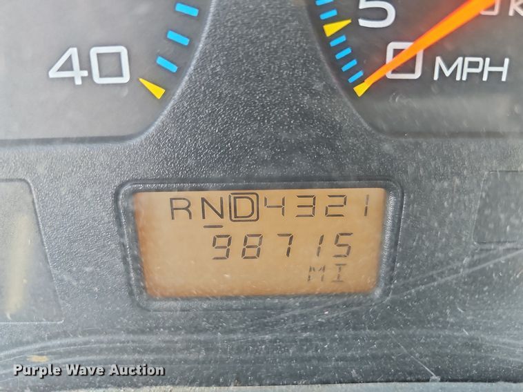 image for item DR5761 2005 International 7300  dump truck