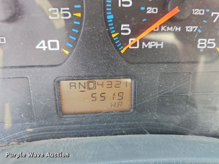 image for item DR5761 2005 International 7300  dump truck