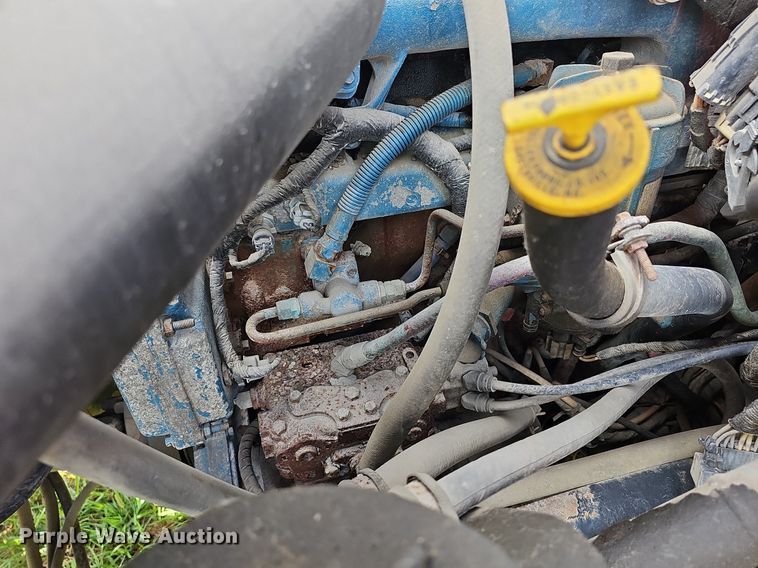 image for item DR5761 2005 International 7300  dump truck