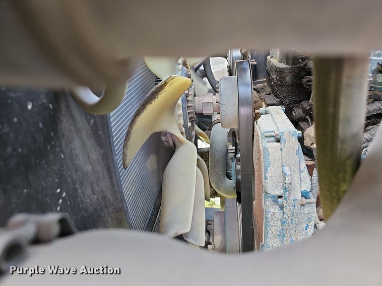 image for item DR5761 2005 International 7300  dump truck