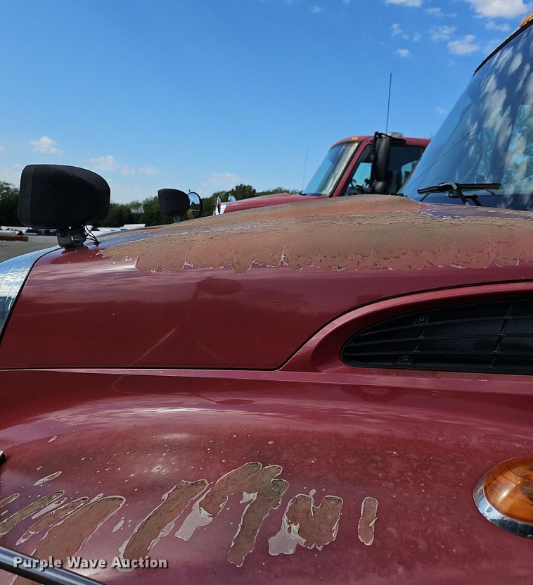 image for item DR5761 2005 International 7300  dump truck